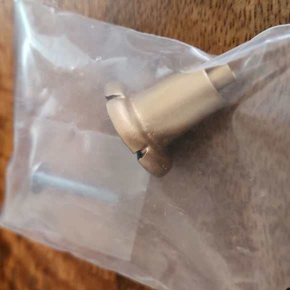 Knobs- PairJakarta Small Flower Knobs - Antique Gold (2) - Picture 4 of 7